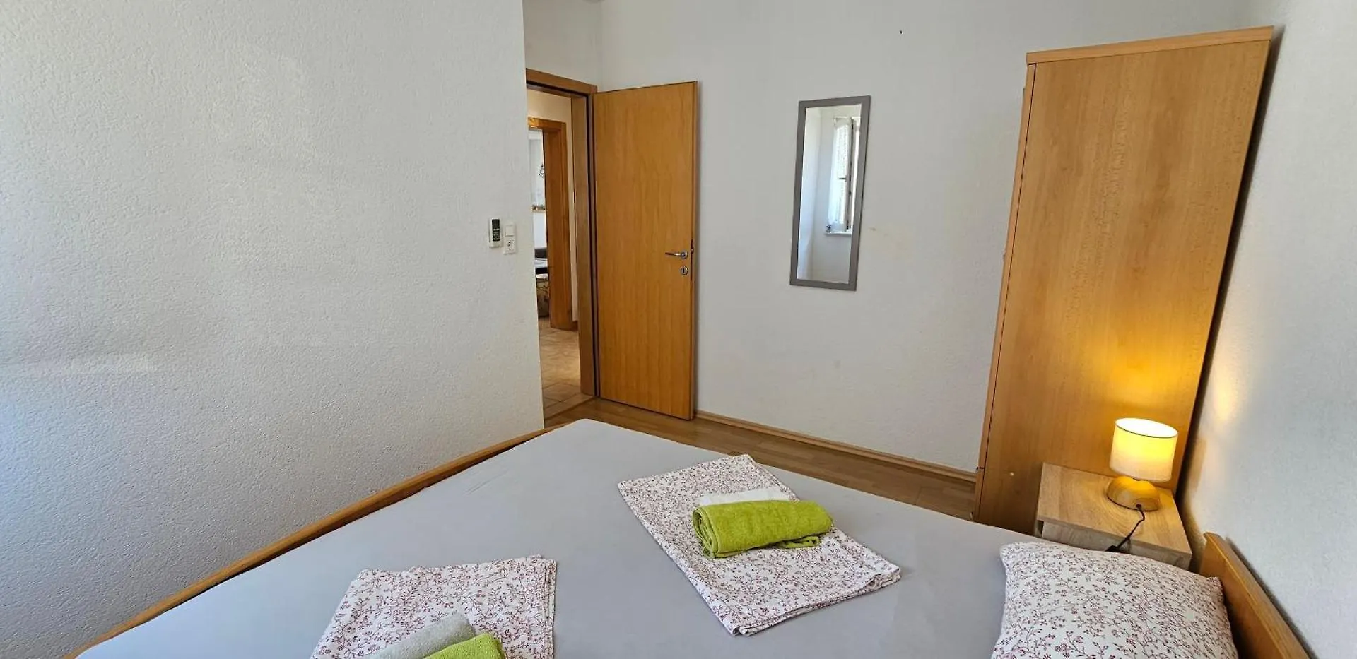 Apartment Large Seaview Apt, 150M To Beach, 4Km From Trogir